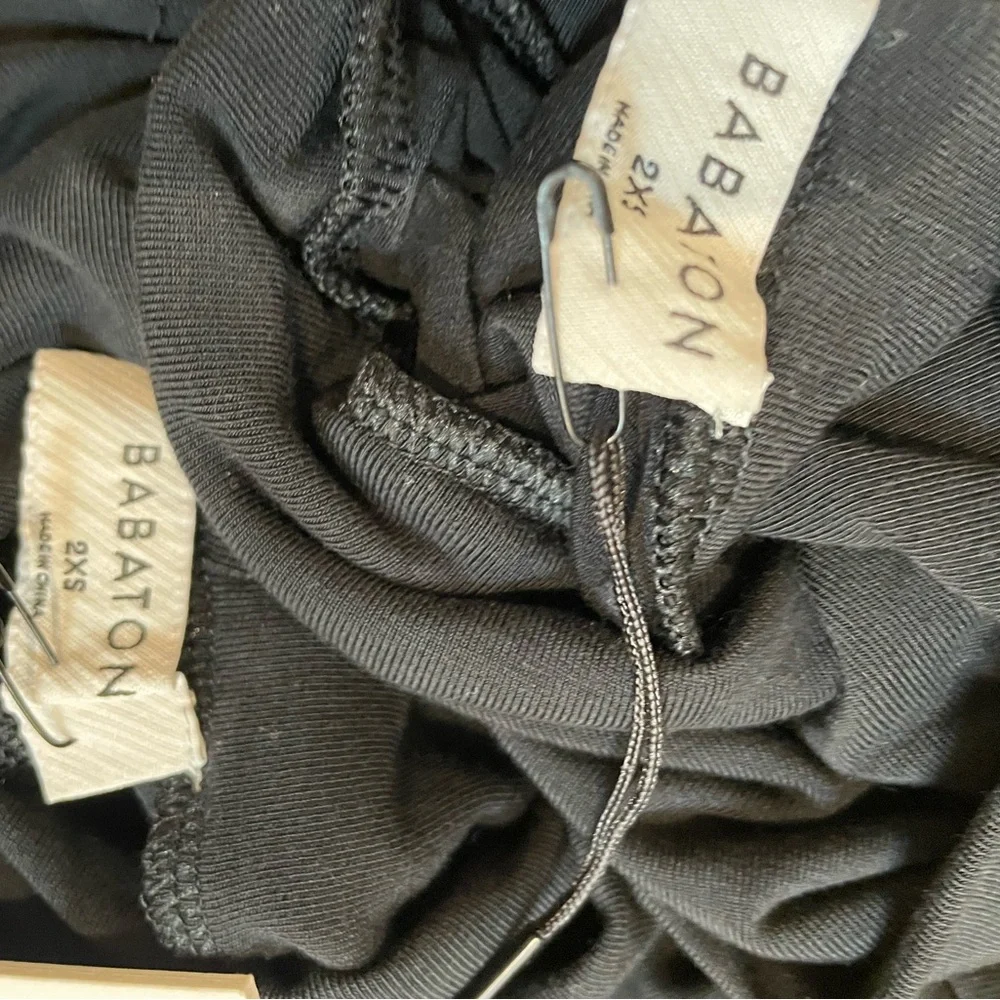 NWT Aritzia Babaton Everyday Turtleneck Hip Longsleeve in Black Size 2XS - Picture 9 of 9